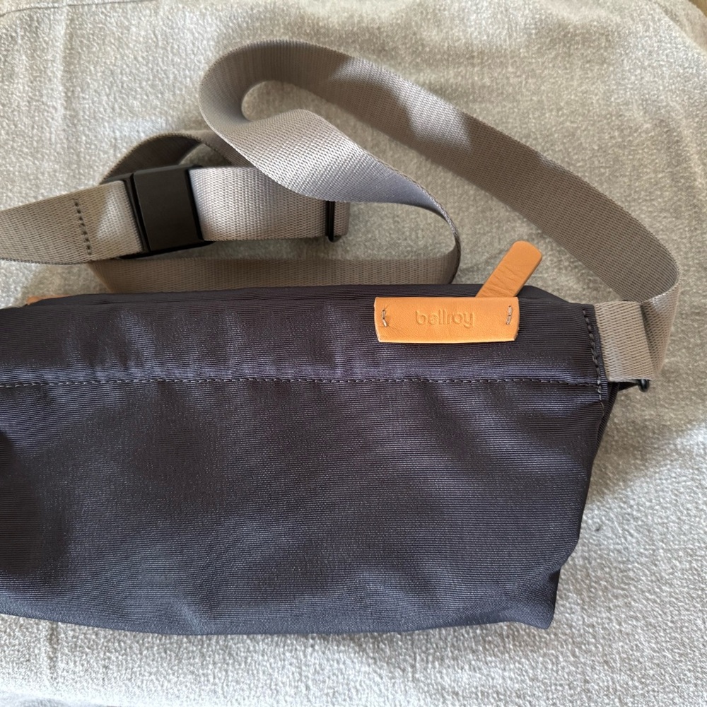 Bellroy 7L Sling Slate